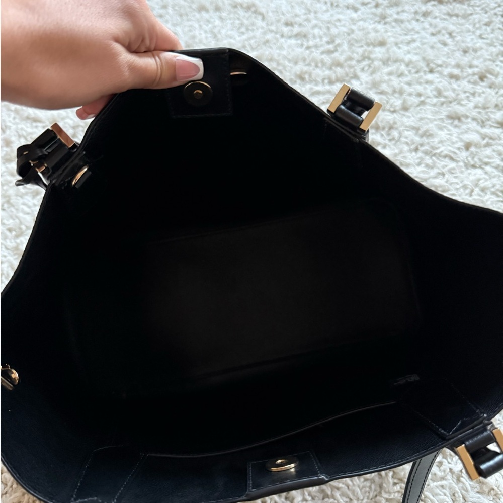 Michael Kors Navy & Black Tote - Picture 4 of 4